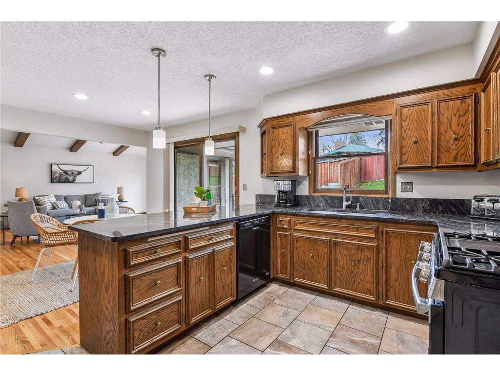 1815 Noble Drive N Golden Valley MN 55422 7050197 image23