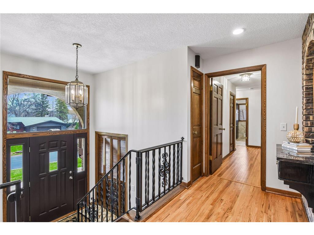 1815 Noble Drive N Golden Valley MN 55422 7050197 image28