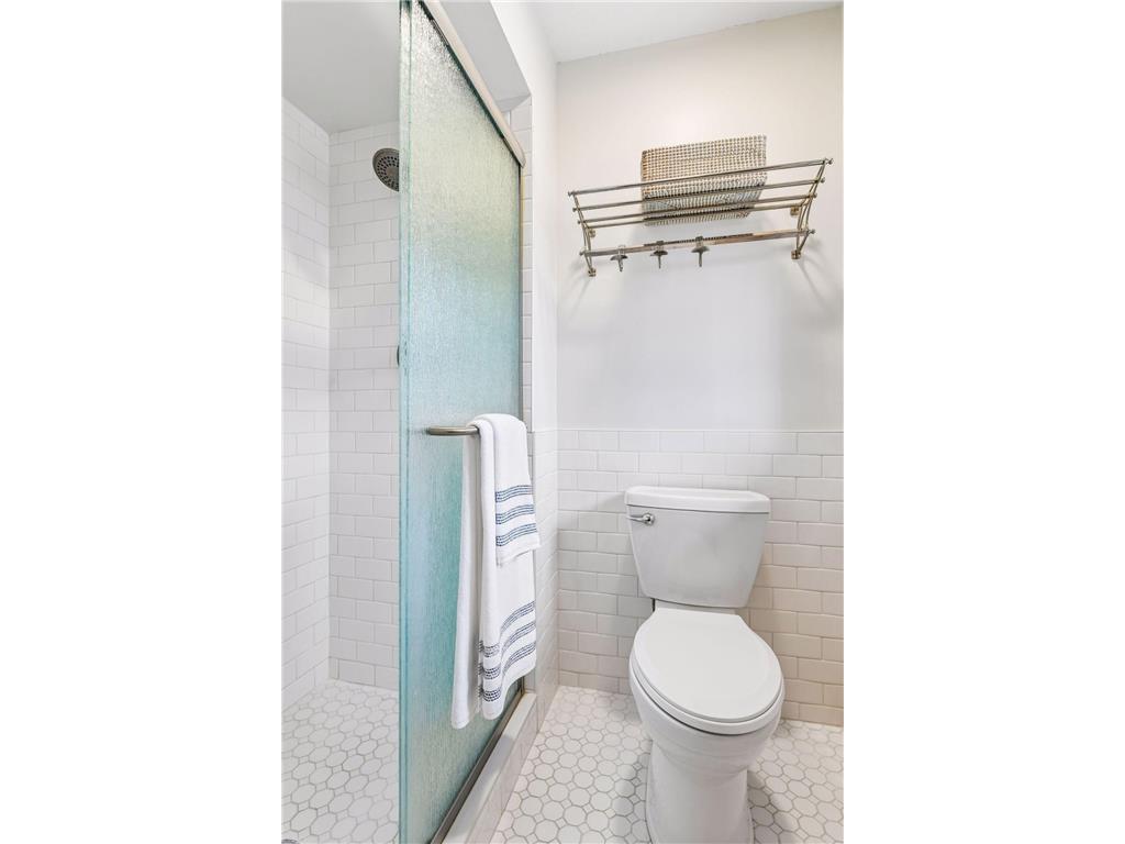 1815 Noble Drive N Golden Valley MN 55422 7050197 image34