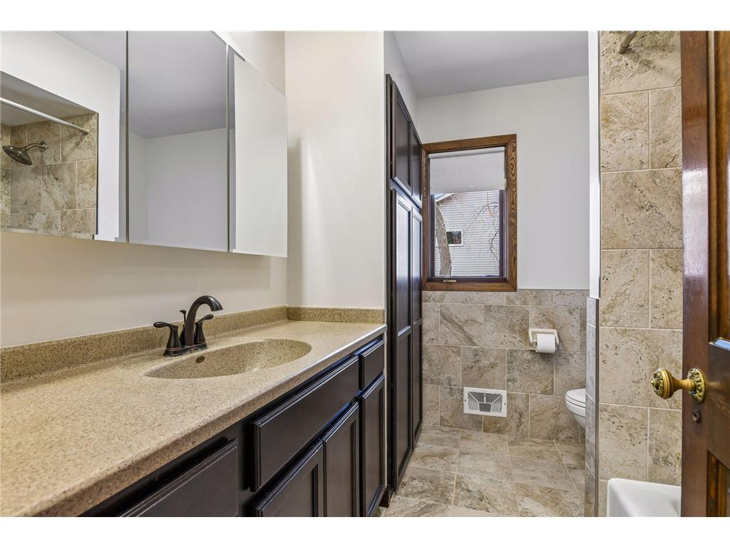 1815 Noble Drive N Golden Valley MN 55422 7050197 image36