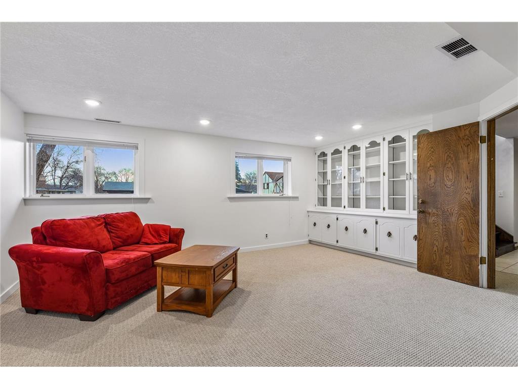 1815 Noble Drive N Golden Valley MN 55422 7050197 image40
