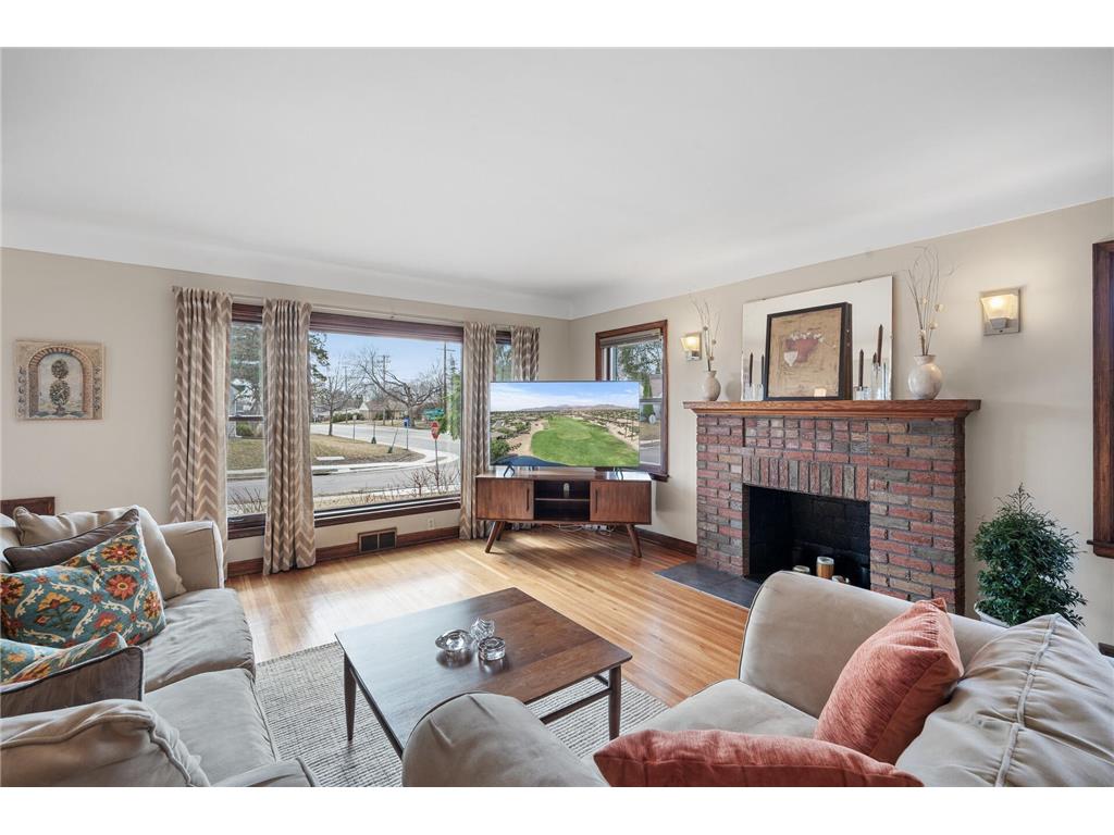 1815 Saunders Avenue Saint Paul MN 55116 6504437 image1