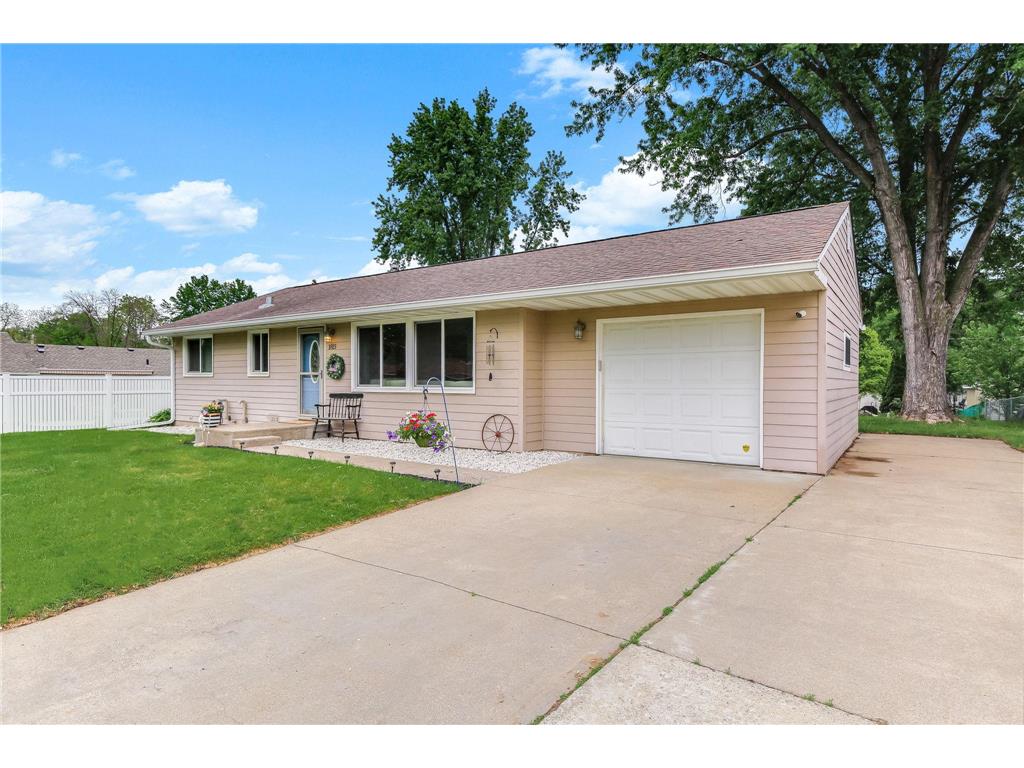 1815 Walnut Street Hastings MN 55033 7076363 image1