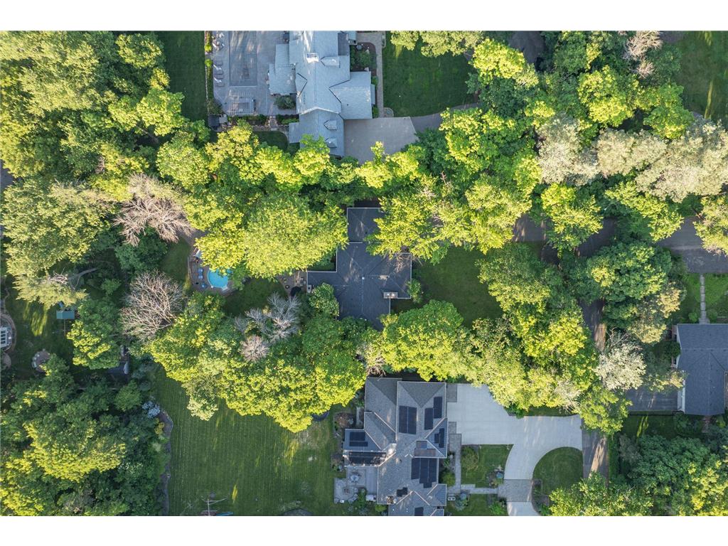 18150 Honeysuckle Lane Deephaven MN 55391 7085315 image2
