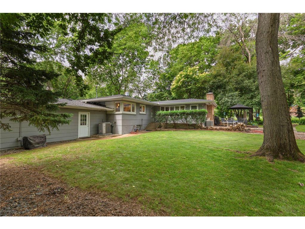 18150 Honeysuckle Lane Deephaven MN 55391 7085315 image35