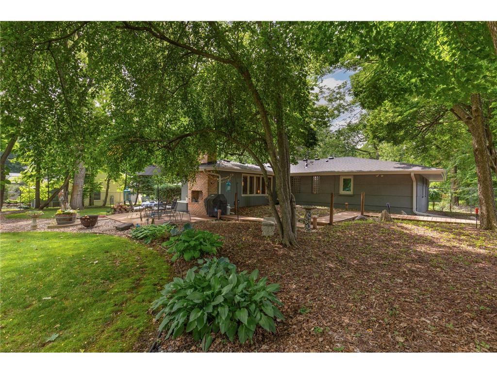 18150 Honeysuckle Lane Deephaven MN 55391 7085315 image36