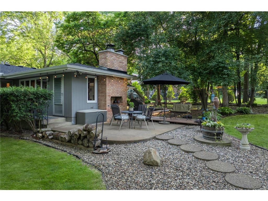 18150 Honeysuckle Lane Deephaven MN 55391 7085315 image37