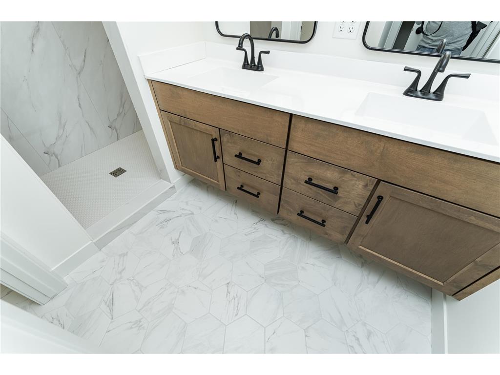 1816 Robinson Lane NE Byron MN 55920 6807643 image16