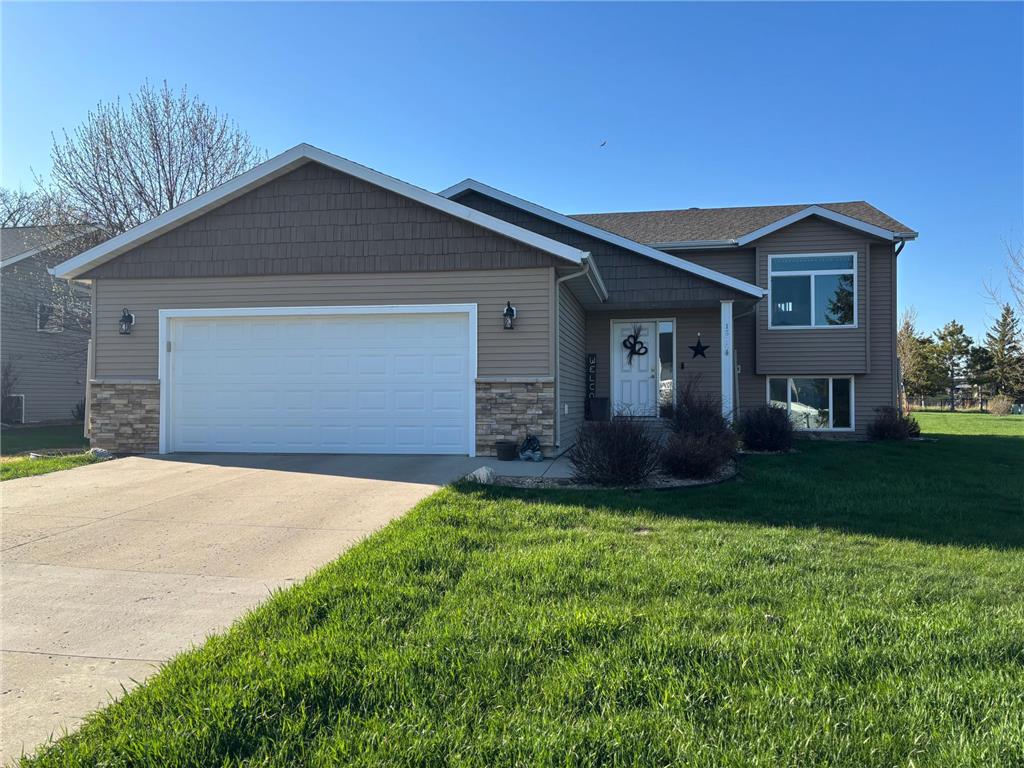 1816 Spruce Grove Trail Detroit Lakes MN 56501 7046957 image1