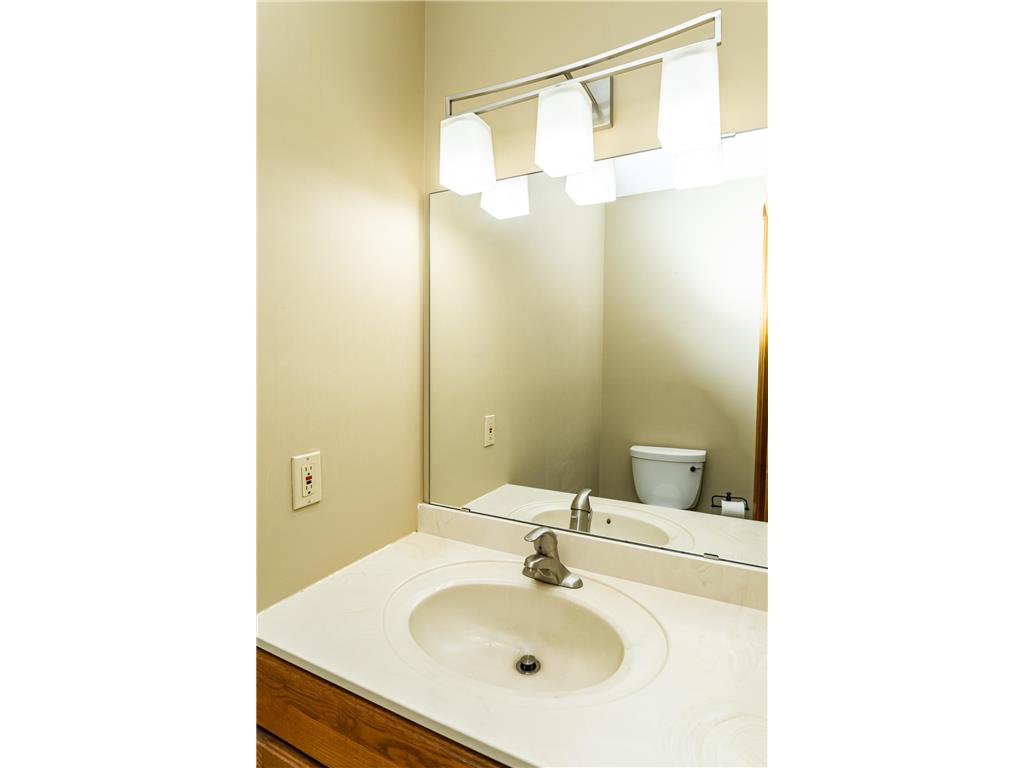 1817 13th Avenue NE Rochester MN 55906 7046102 image17