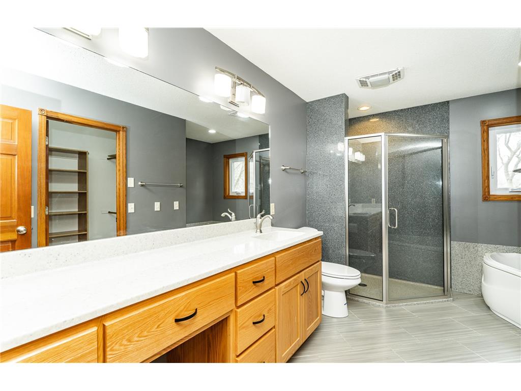 1817 13th Avenue NE Rochester MN 55906 7046102 image19