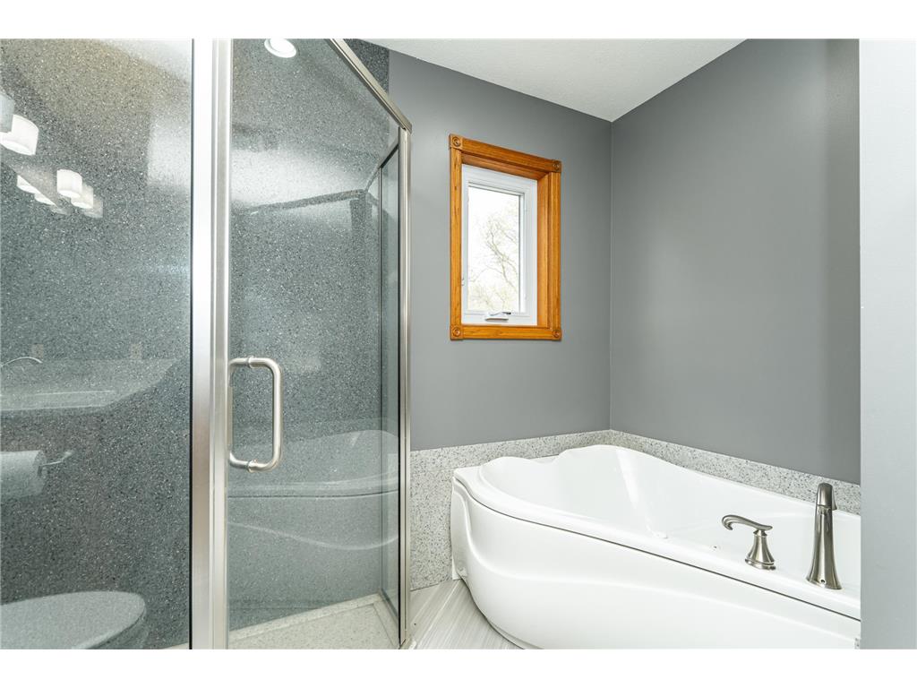 1817 13th Avenue NE Rochester MN 55906 7046102 image21