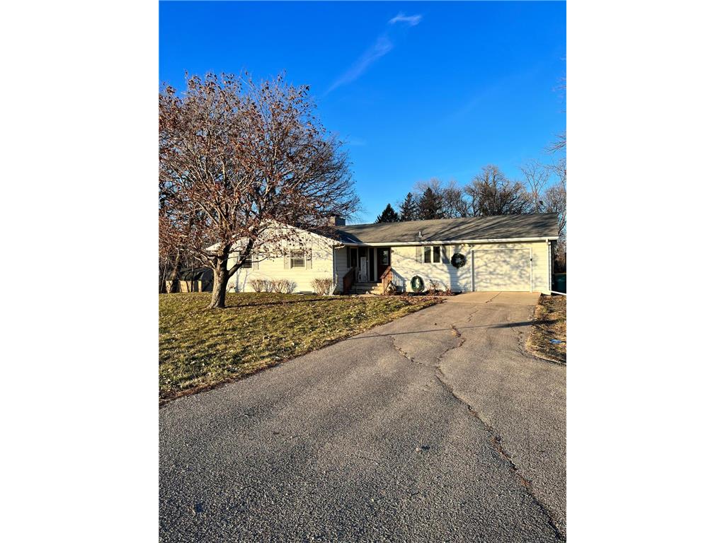 1817 S Shore Drive Albert Lea MN 56007 6468029 image1