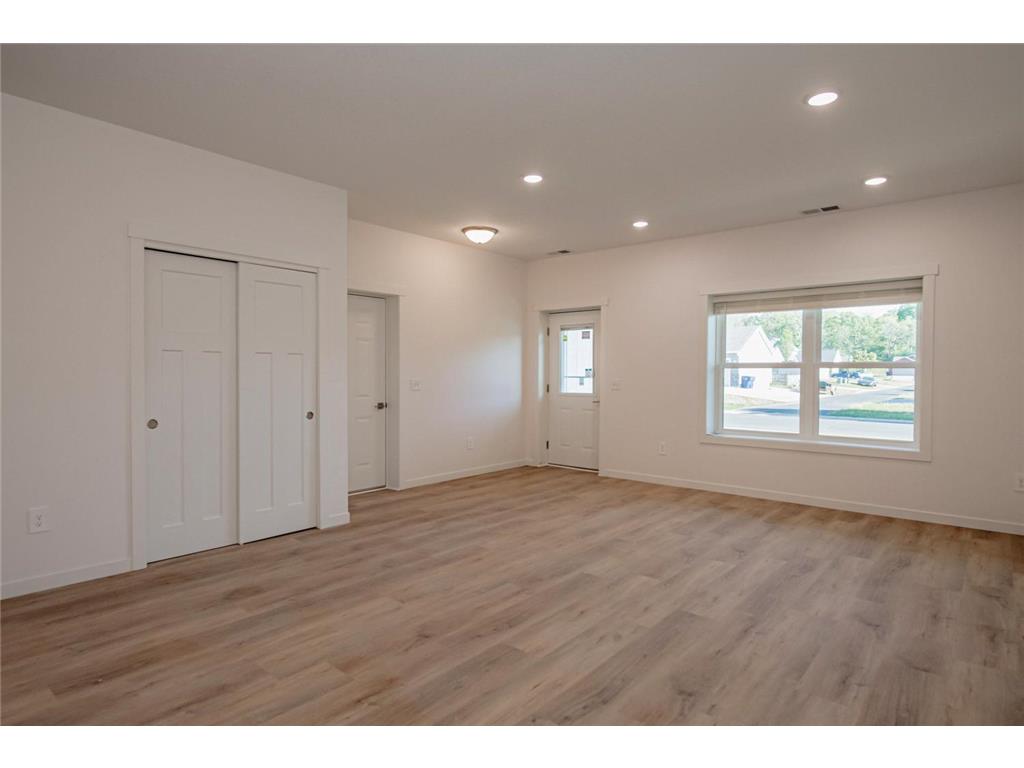 1818 Roberts Street Saint Charles MN 55972 7074413 image8