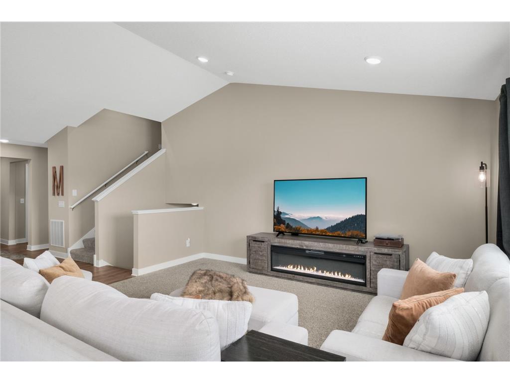 18184 Hartlin Avenue Lakeville MN 55044 7045704 image9