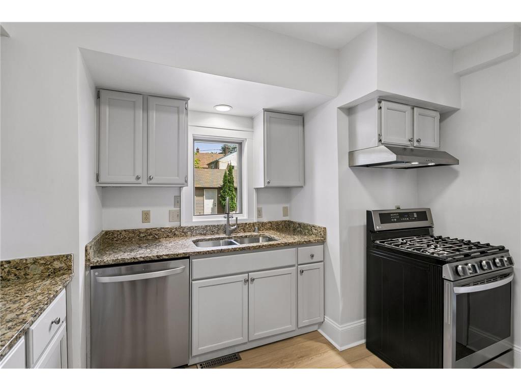 1819 19th Avenue NE Minneapolis MN 55418 7084561 image7
