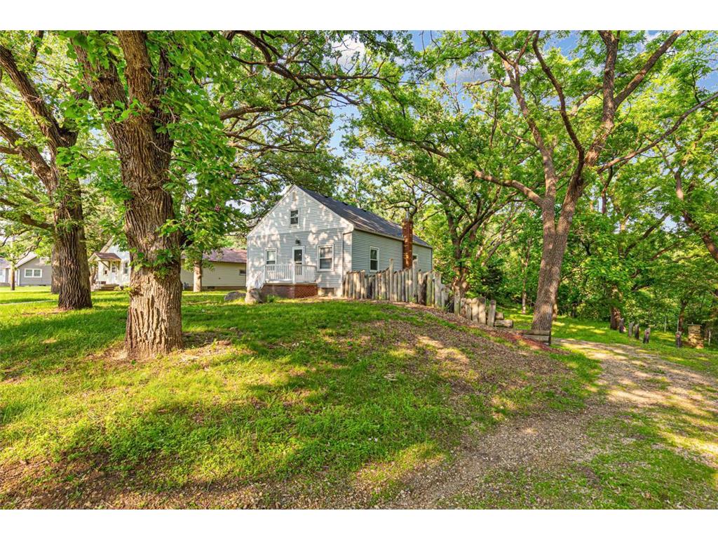 1819 4th Avenue Mankato MN 56001 6735856 image1