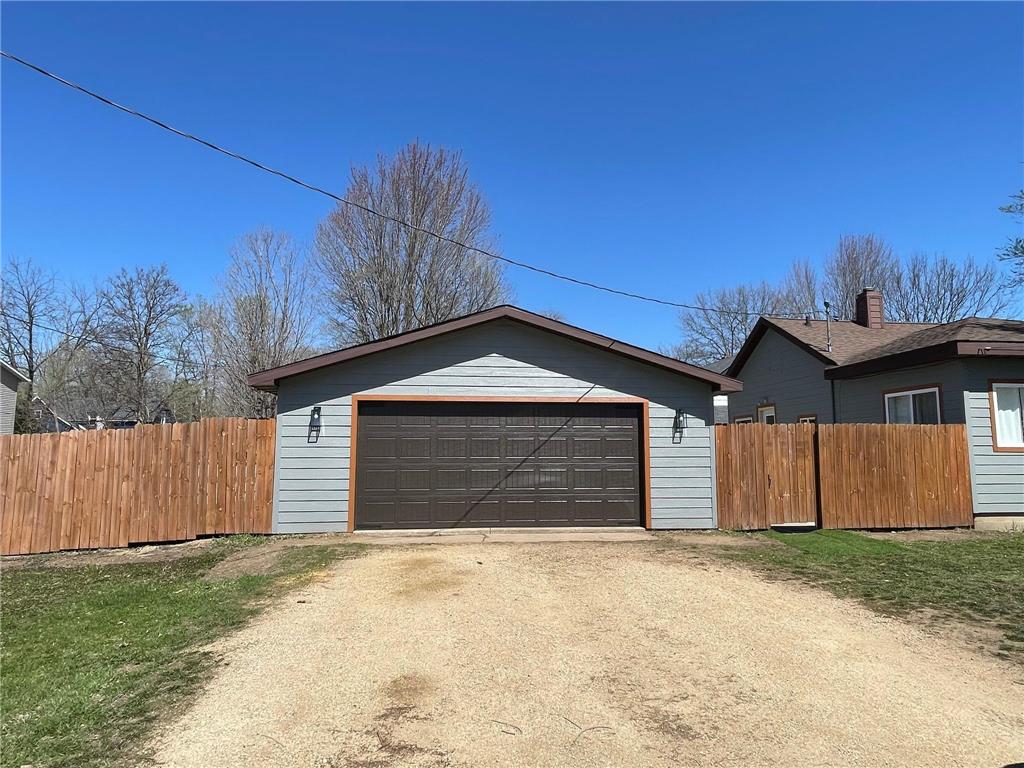 1819 9th Street E Menomonie WI 54751 7056306 image2