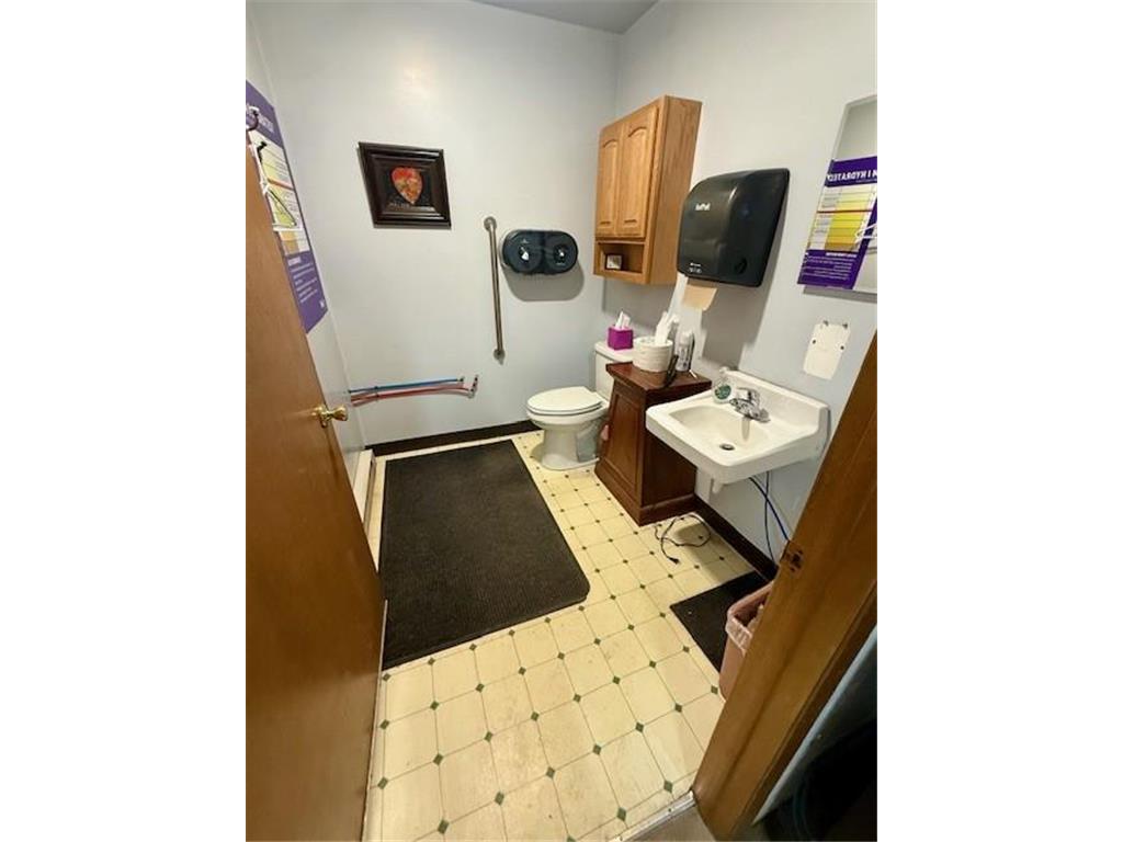 1819 Division Street W Bemidji MN 56601 7029960 image10