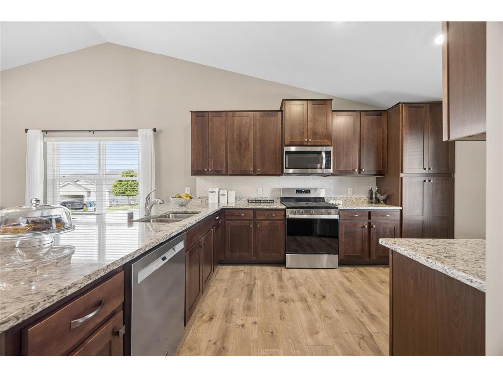 18192 Hartlin Avenue Lakeville MN 55044 7062697 image17