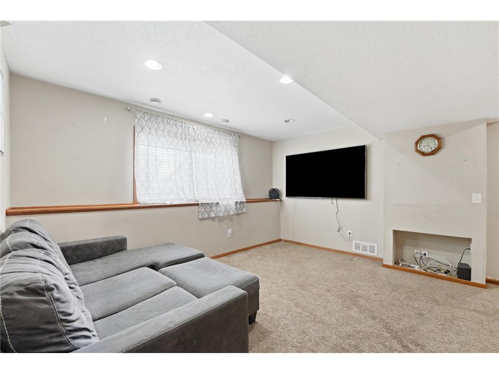 182 Ardennes Avenue NE Shakopee MN 55379 7099731 image34
