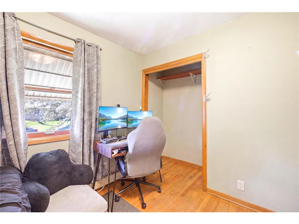 182 Faye Street Saint Paul MN 55119 7059747 image12
