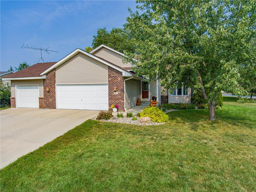 182 Hilltop Lane Waconia MN 55387 6438663 image1