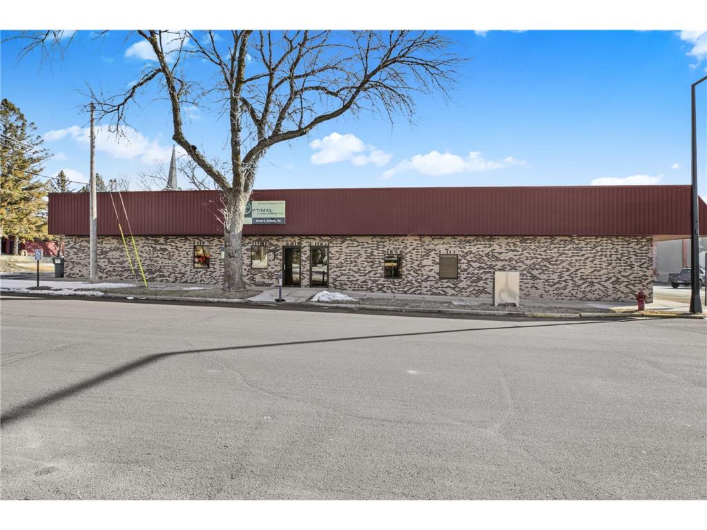 182 Main Avenue W Winsted MN 55395 7017615 image32