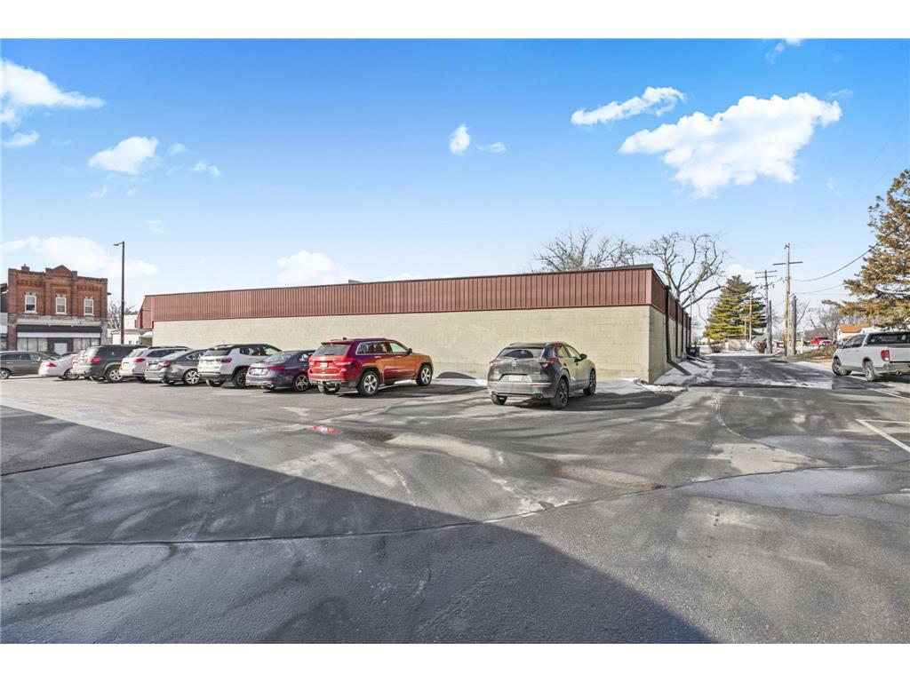 182 Main Avenue W Winsted MN 55395 7017615 image33