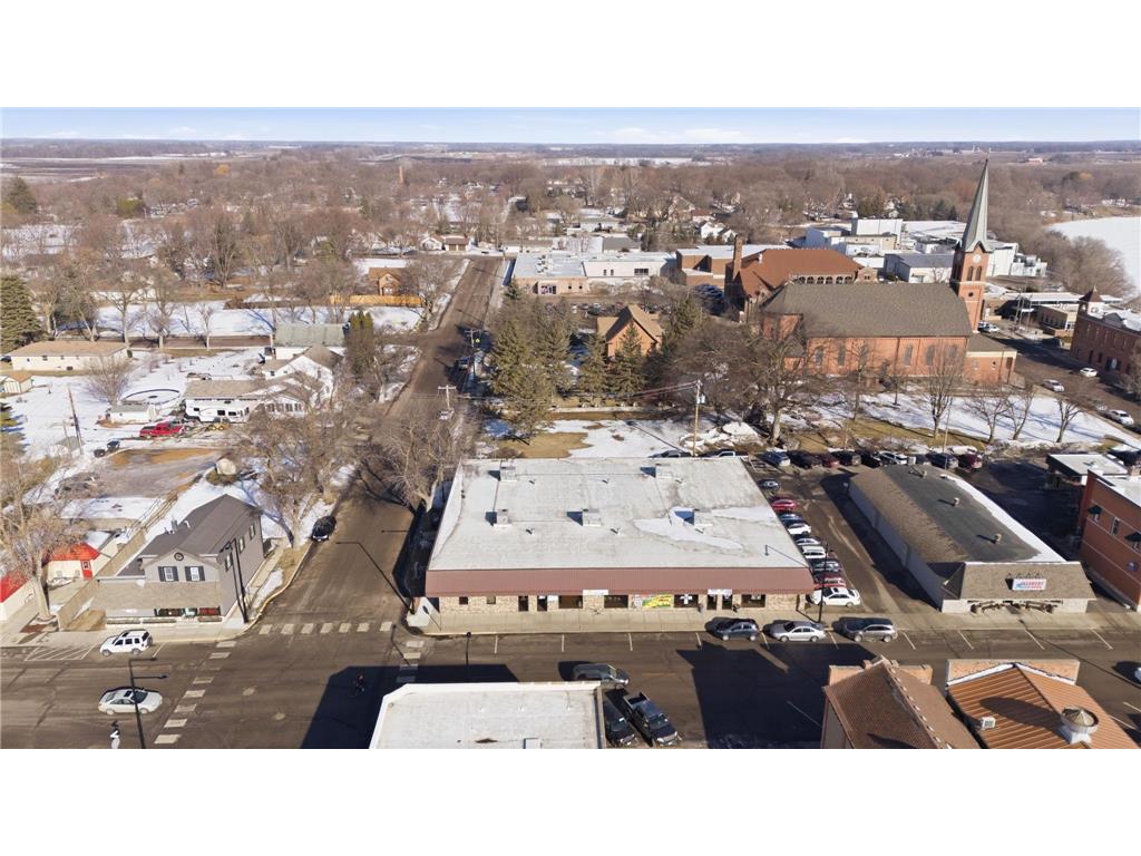 182 Main Avenue W Winsted MN 55395 7017615 image34
