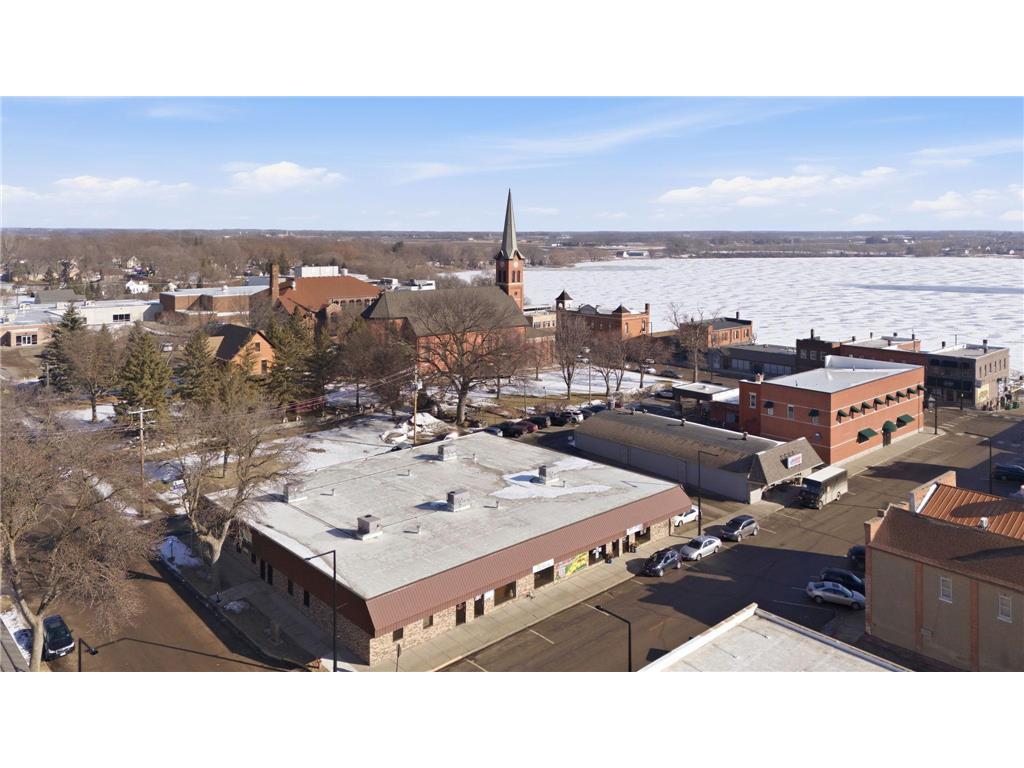 182 Main Avenue W Winsted MN 55395 7017615 image36
