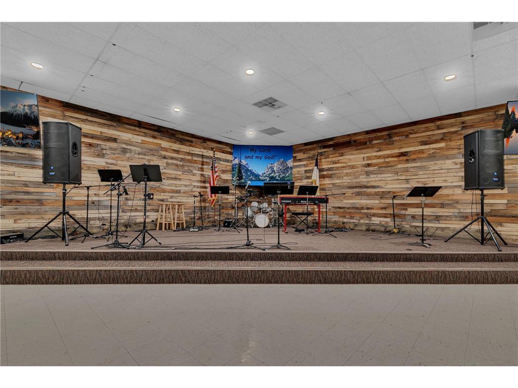 182 Main Avenue W Winsted MN 55395 7017615 image6