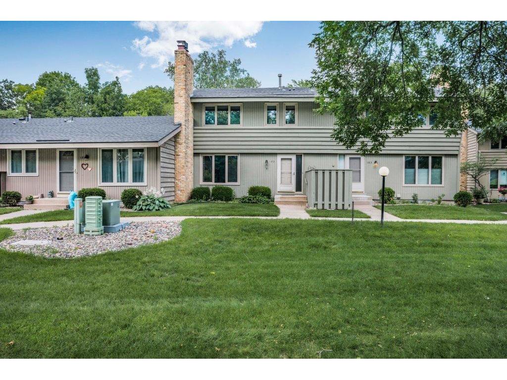 182 Windsor Court New Brighton MN 55112 6752000 image1