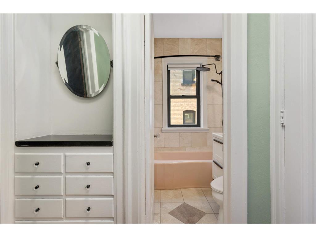 1820 1st Avenue S #201 Minneapolis MN 55403 6720906 image14