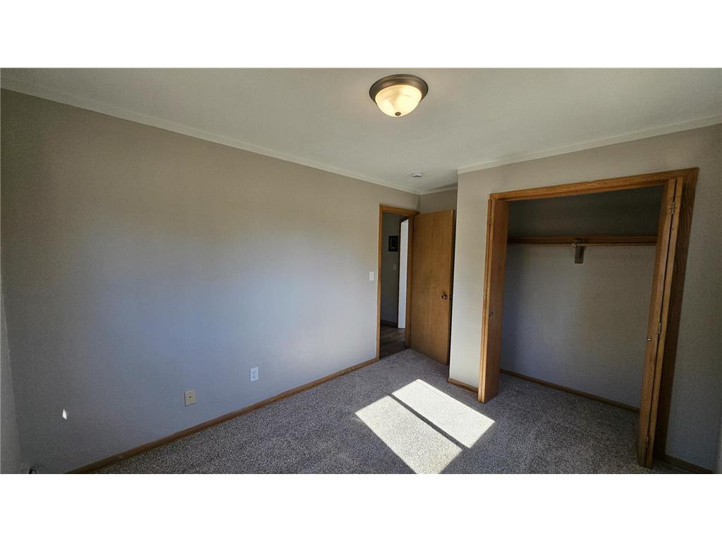 1820 Bromley Street South Saint Paul MN 55075 7024331 image7