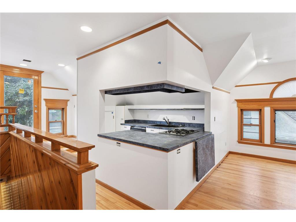 1820 Colfax Avenue S Minneapolis MN 55403 6785720 image42