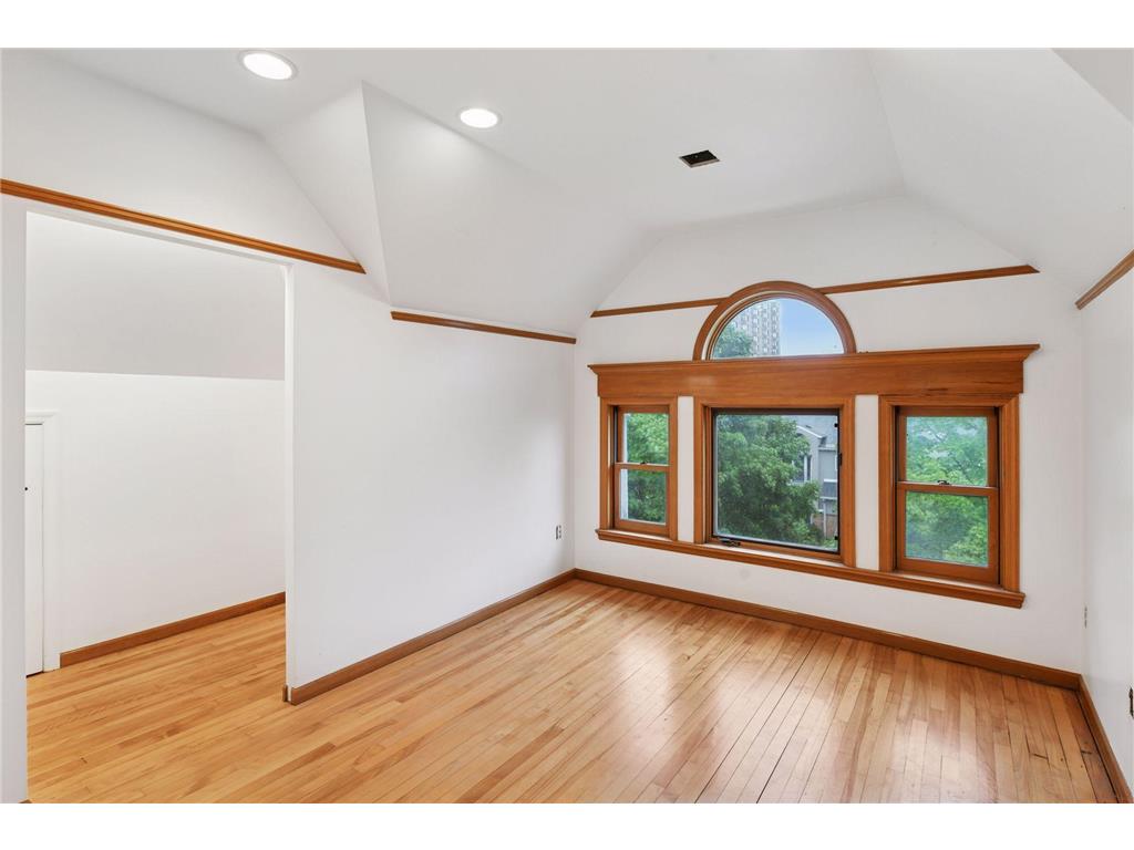 1820 Colfax Avenue S Minneapolis MN 55403 6785720 image45