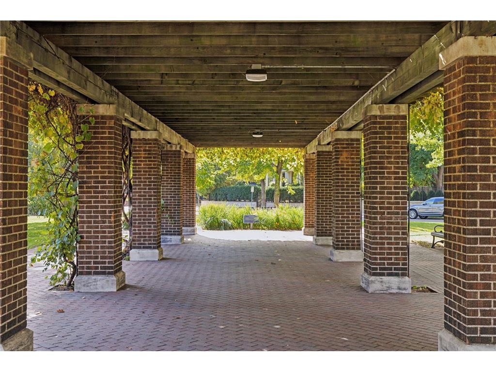 1820 Colfax Avenue S Minneapolis MN 55403 6785720 image59