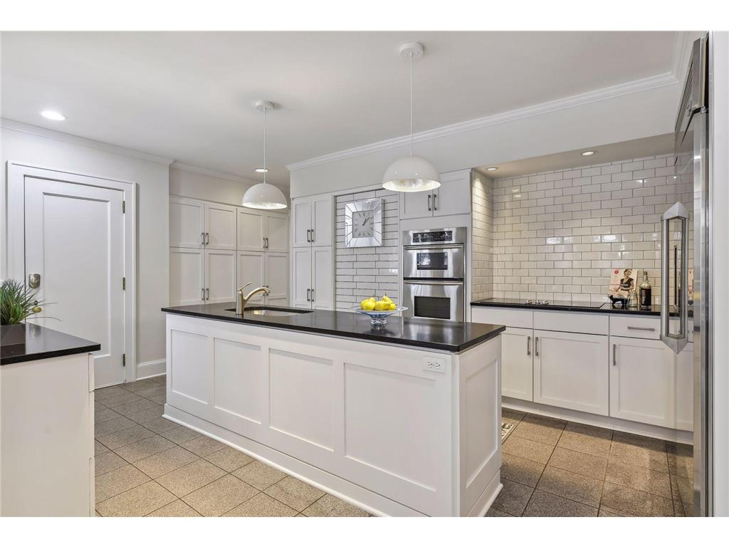 1820 Girard Avenue S #1 Minneapolis MN 55403 7015764 image12
