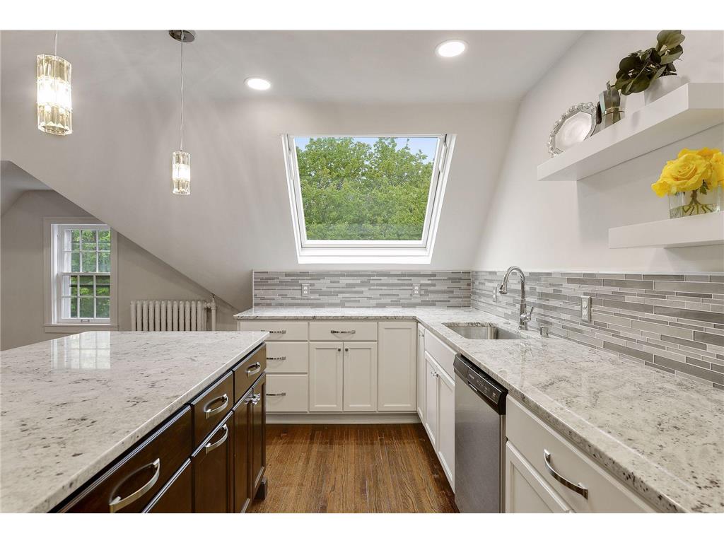 1820 Girard Avenue S Minneapolis MN 55403 7019992 image101