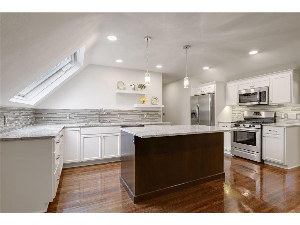 1820 Girard Avenue S Minneapolis MN 55403 7019992 image102