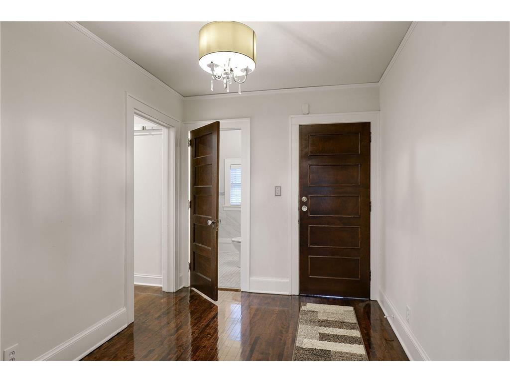 1820 Girard Avenue S Minneapolis MN 55403 7019992 image105