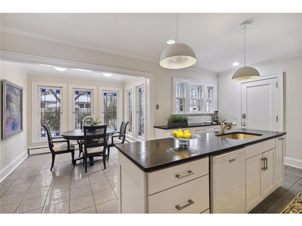 1820 Girard Avenue S Minneapolis MN 55403 7019992 image18