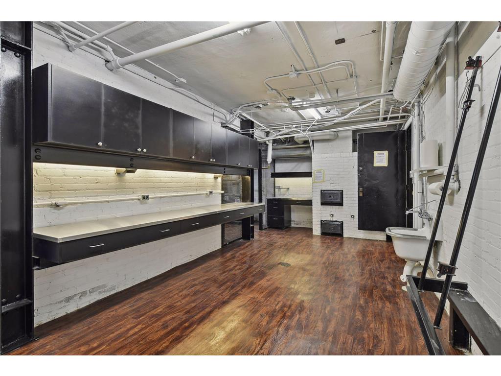 1820 Girard Avenue S Minneapolis MN 55403 7019992 image44