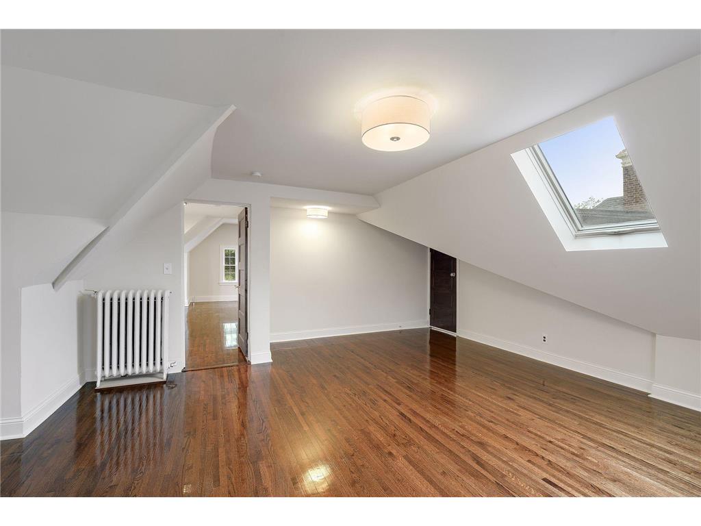 1820 Girard Avenue S Minneapolis MN 55403 7019992 image93