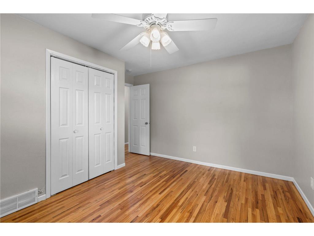 1820 Oak Street Hastings MN 55033 7072779 image17