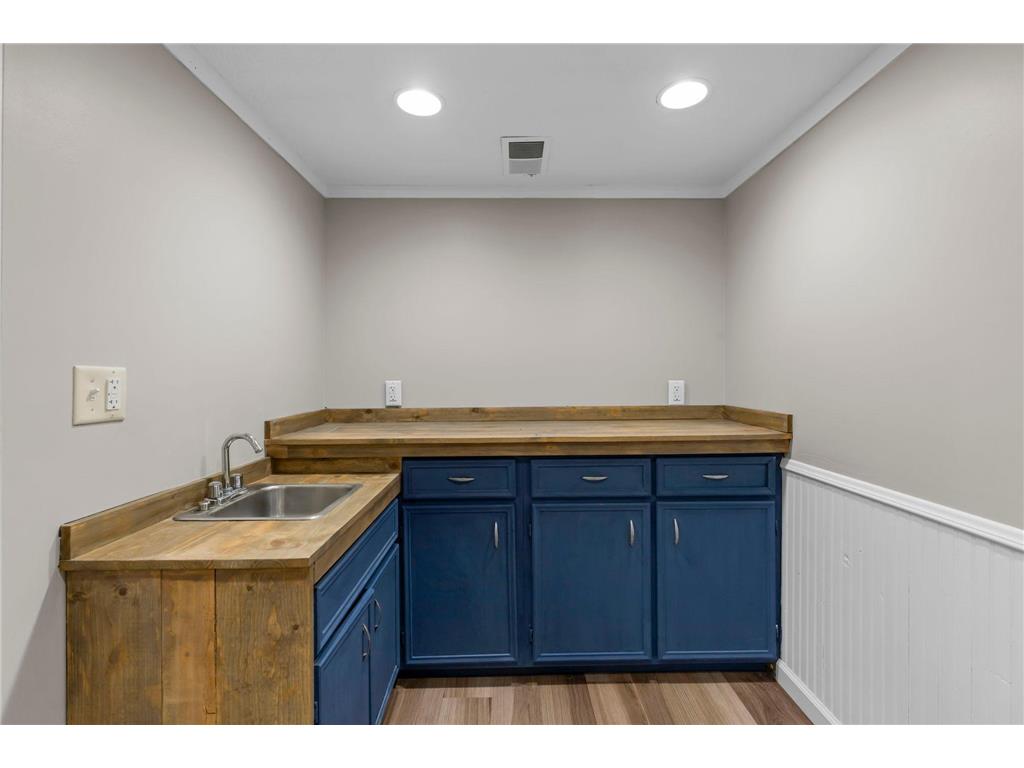 1820 Oak Street Hastings MN 55033 7072779 image29