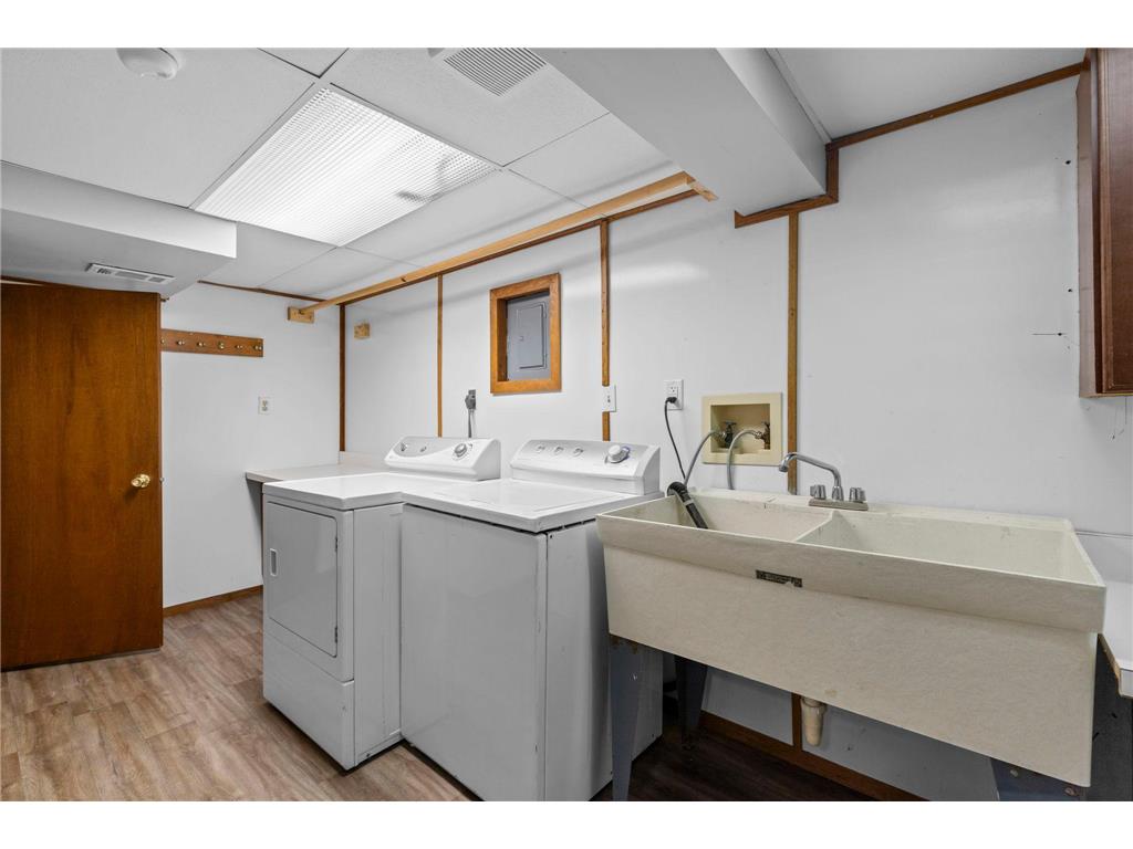 1820 Oak Street Hastings MN 55033 7072779 image30