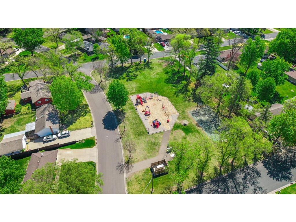 1820 Oak Street Hastings MN 55033 7072779 image35