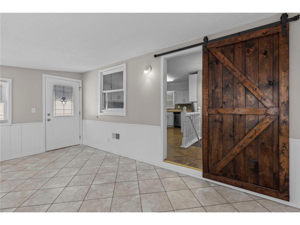 1820 Oak Street Hastings MN 55033 7072779 image9